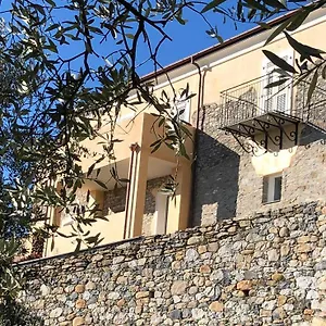 Le Merline Alloggio per agriturismo Arnasco